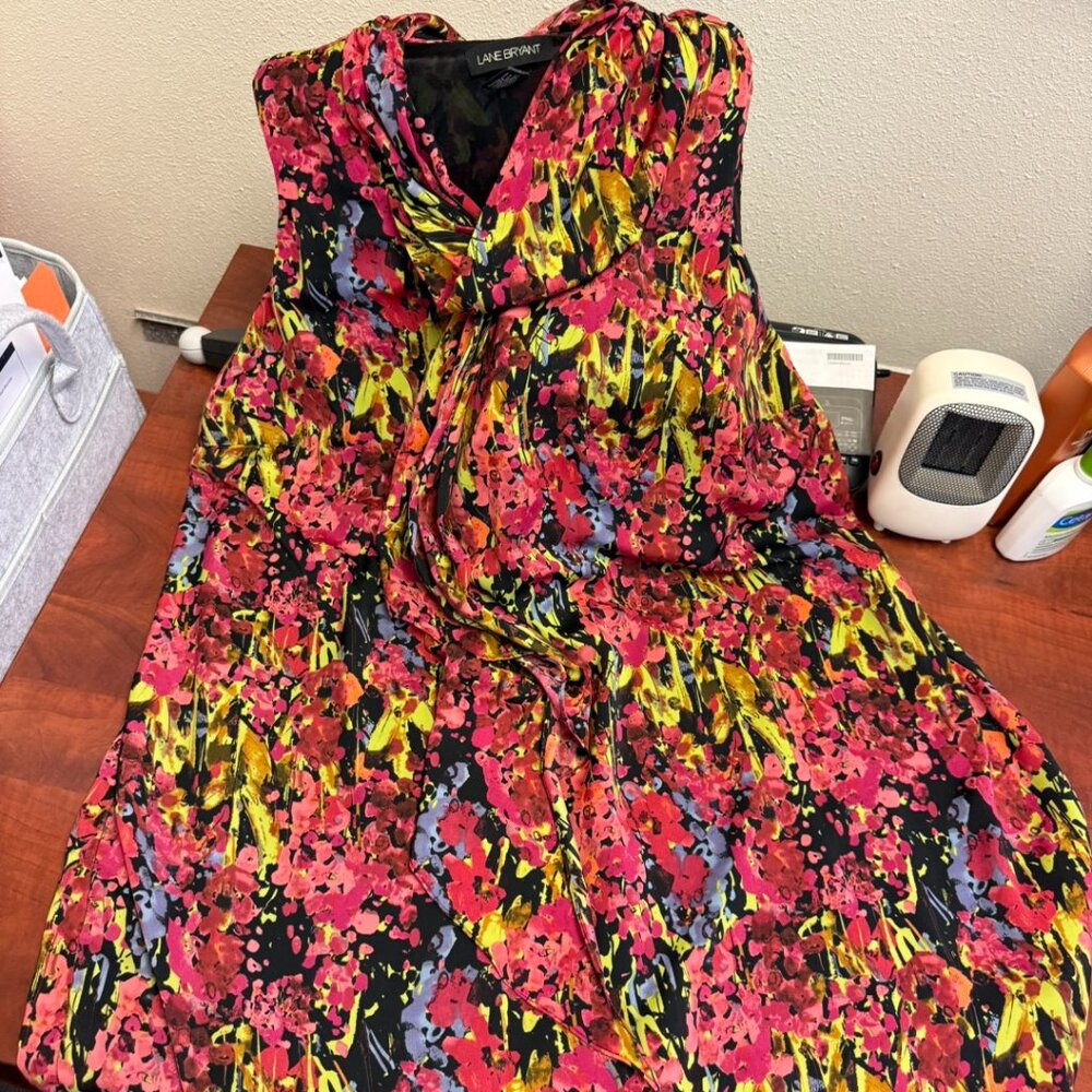 Lane Bryant Draped Front Short Sleeveless Dress | Abstract Floral | Size 26